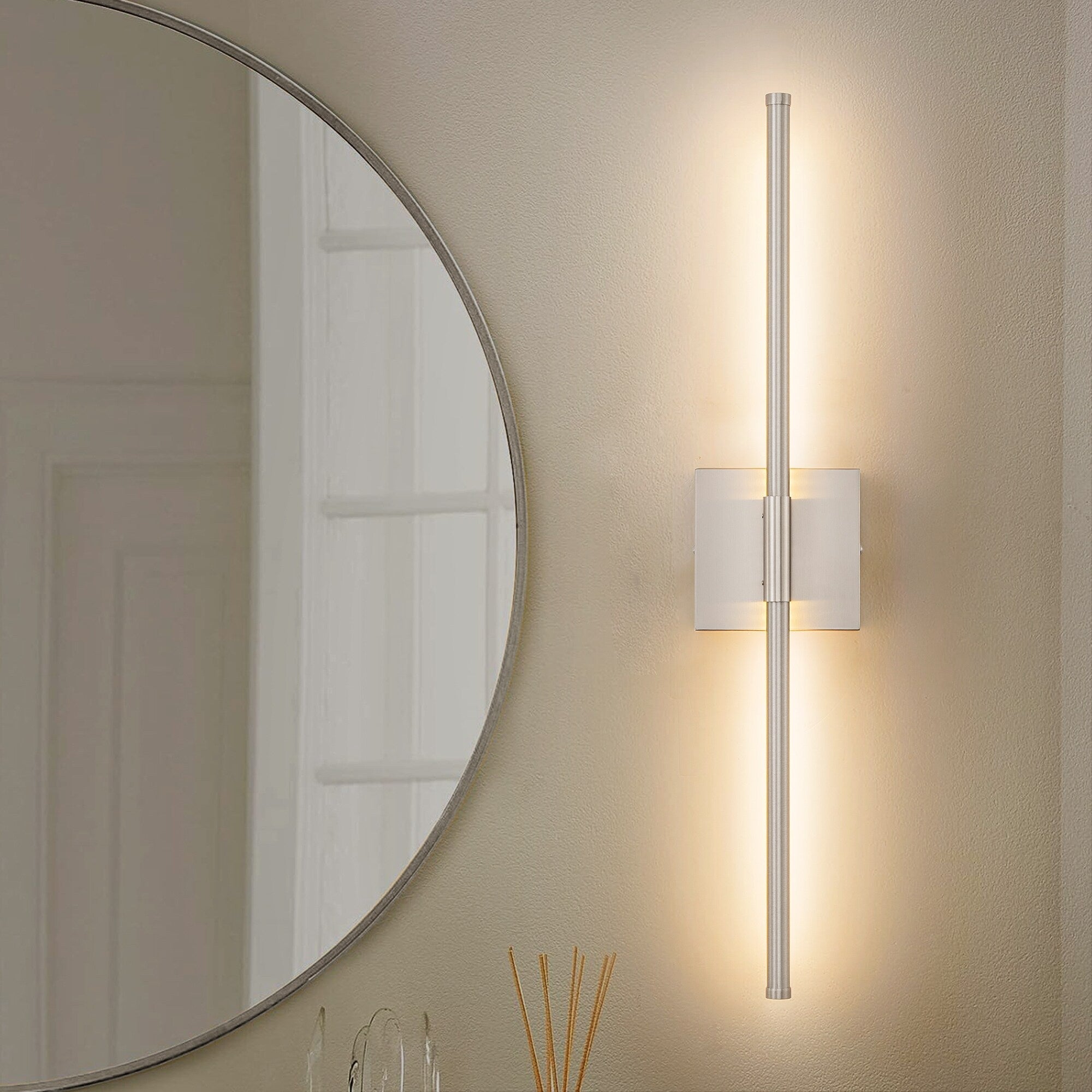 Applique murale linéaire moderne à 1 ampoule, noire, dorée et nickel, à LED, à intensité variable, pour salle de bain