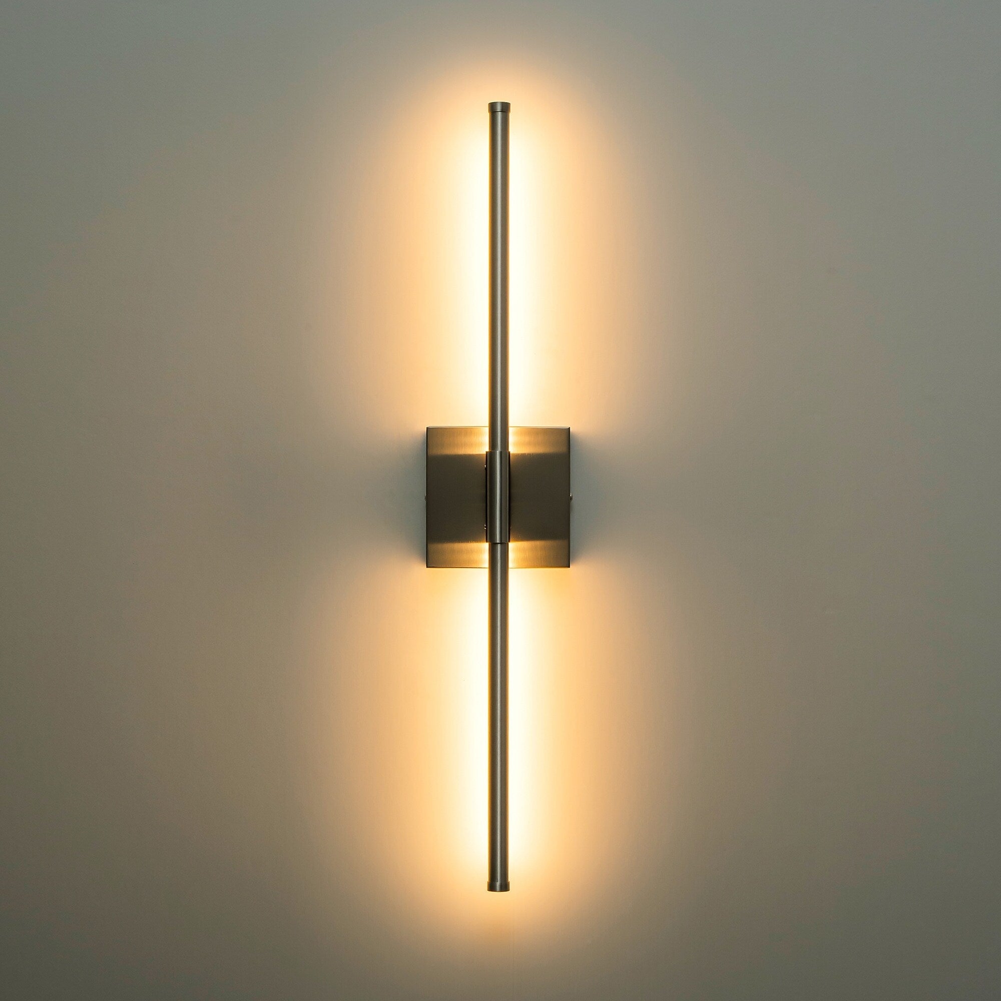 Applique murale linéaire moderne à 1 ampoule, noire, dorée et nickel, à LED, à intensité variable, pour salle de bain