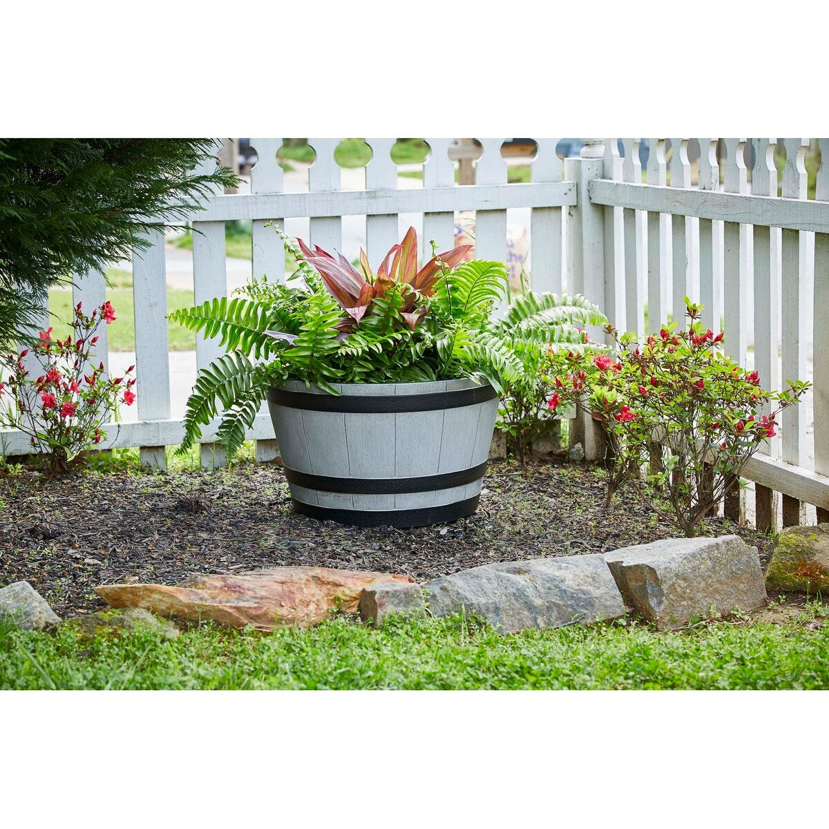 Jardinière en forme de tonneau de whisky Southern Patio