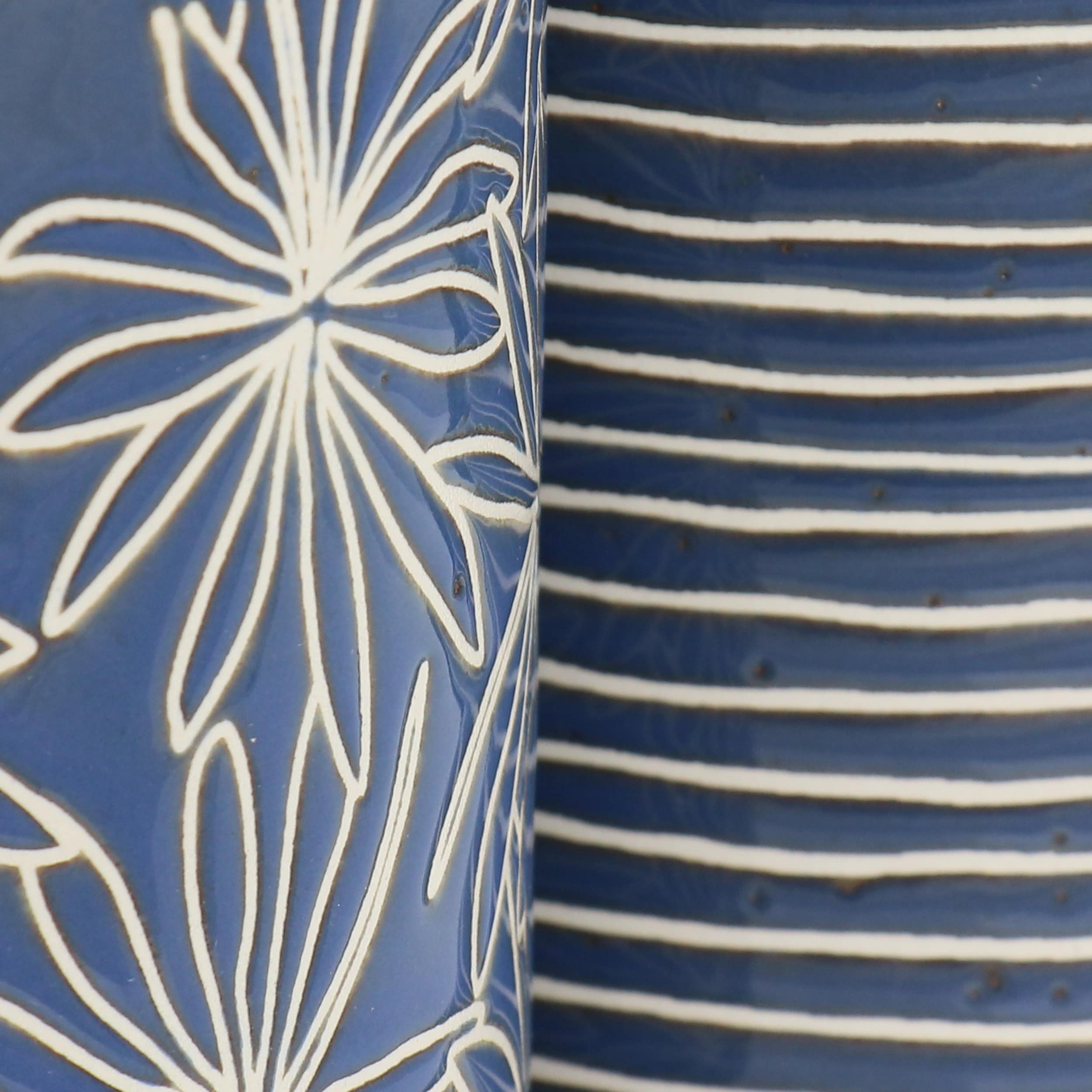 Tasse en grès de 19 onces, motifs assortis