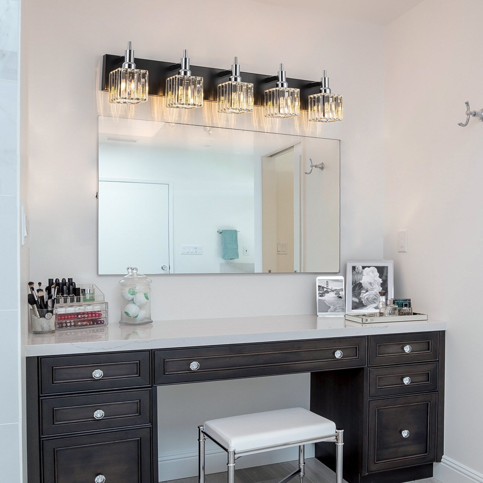 Appliques murales modernes en cristal pour salle de bain à 2, 3 ou 4 lumières