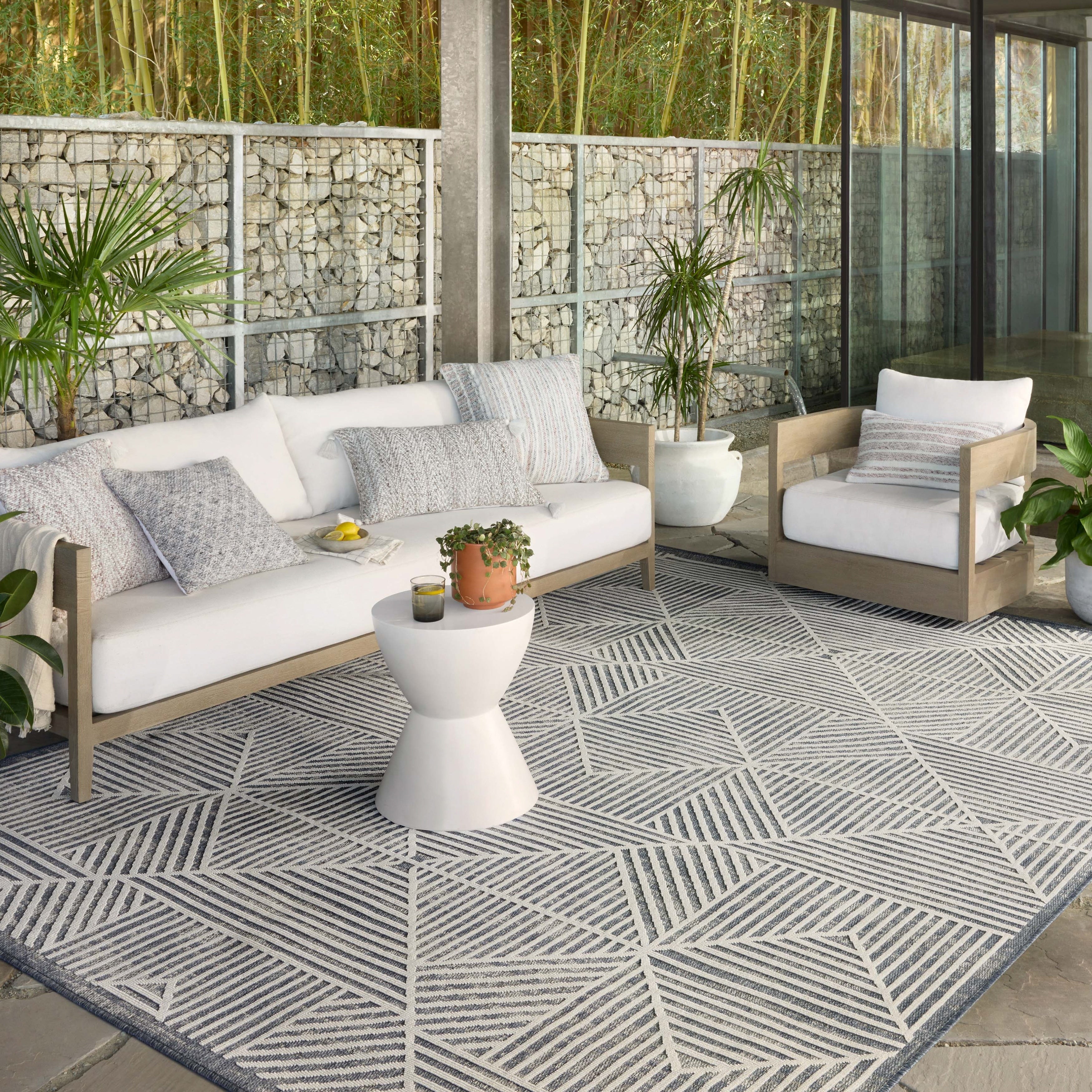 Tapis d'intérieur/extérieur moderne géométrique Renee d'Alexander Home