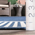 Tapis d'intérieur/extérieur classique à bordures Nuloom Leah