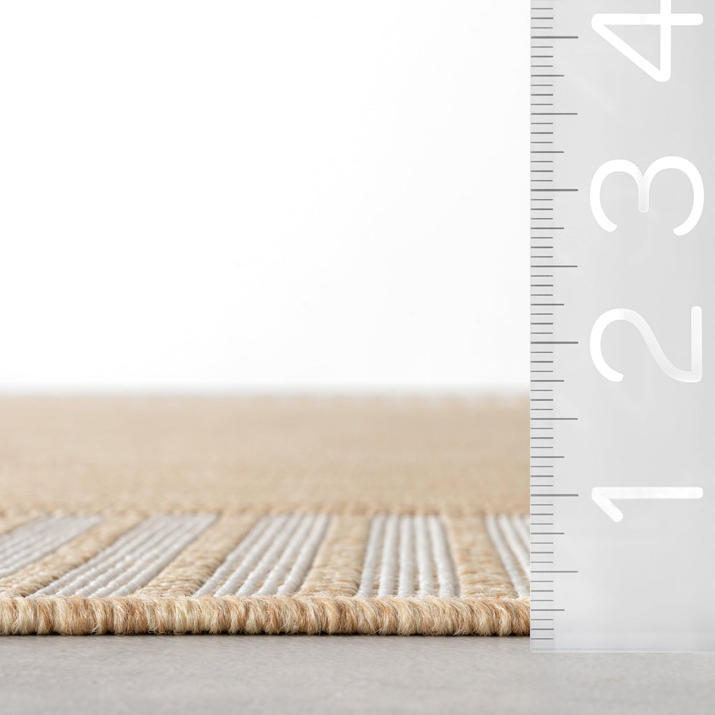 Tapis d'intérieur/extérieur classique à bordures Nuloom Leah
