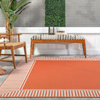 Tapis d'intérieur/extérieur classique à bordures Nuloom Leah