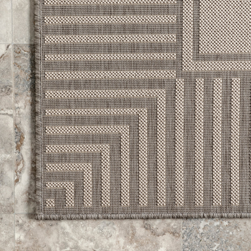 Tapis d'intérieur/extérieur classique à bordures Nuloom Leah