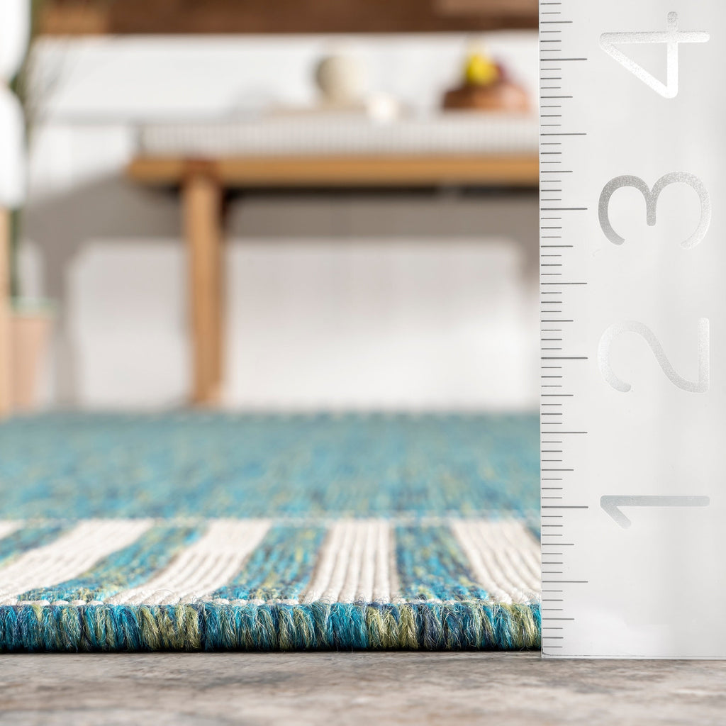 Tapis d'intérieur/extérieur classique à bordures Nuloom Leah