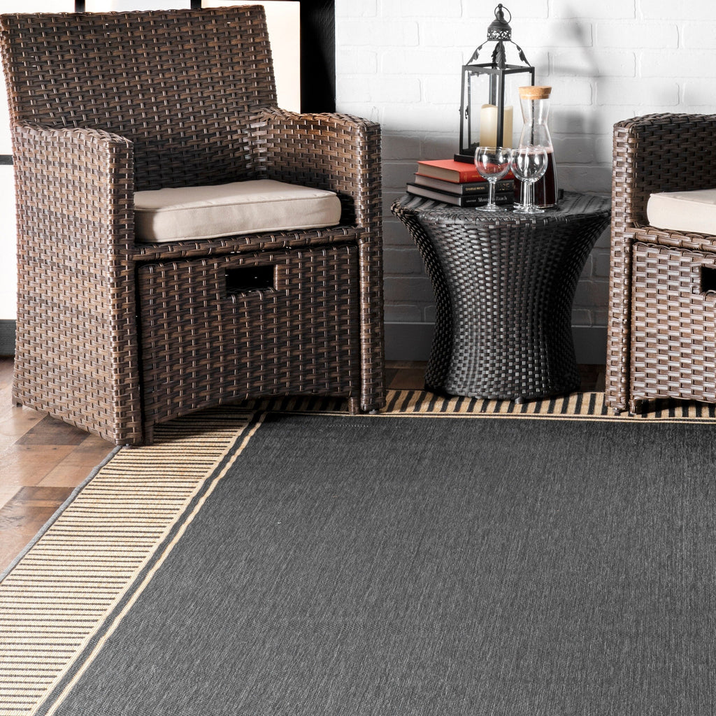 Tapis d'intérieur/extérieur classique à bordures Nuloom Leah