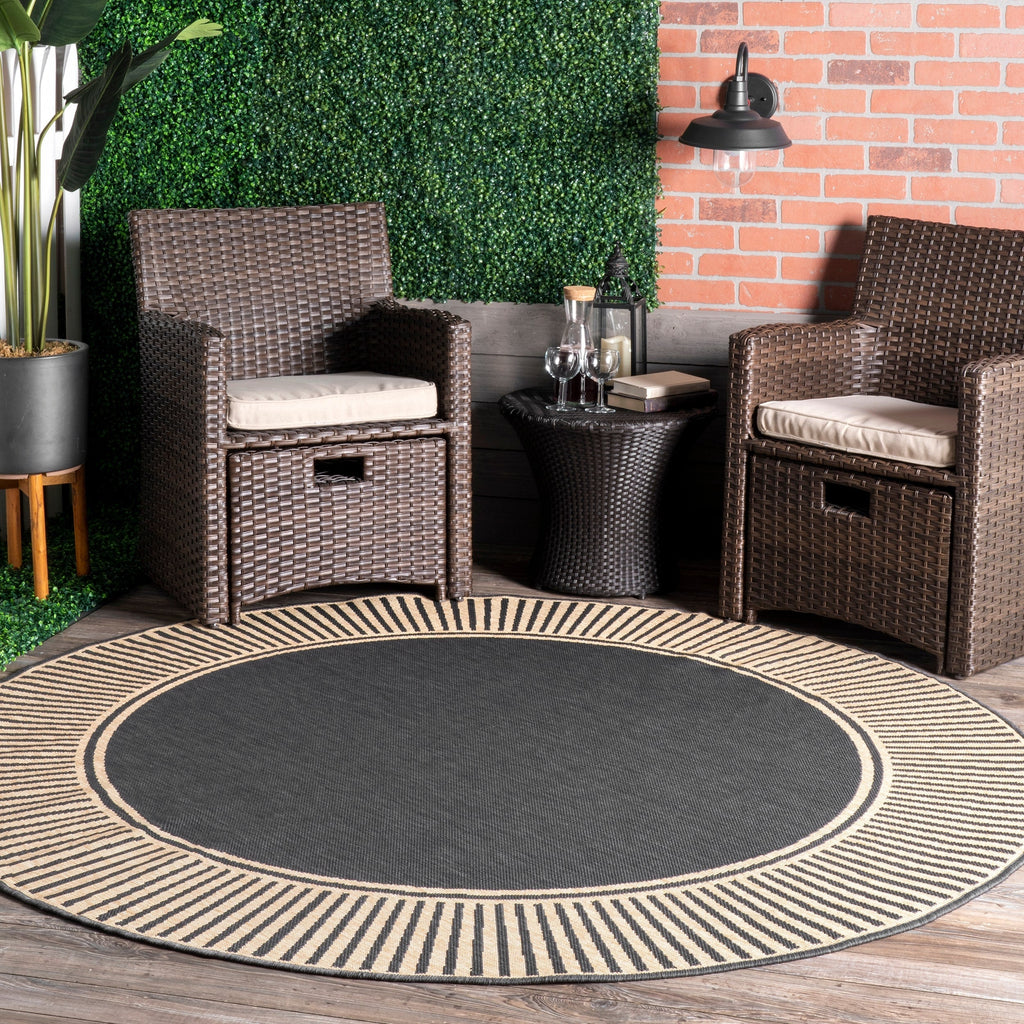 Tapis d'intérieur/extérieur classique à bordures Nuloom Leah