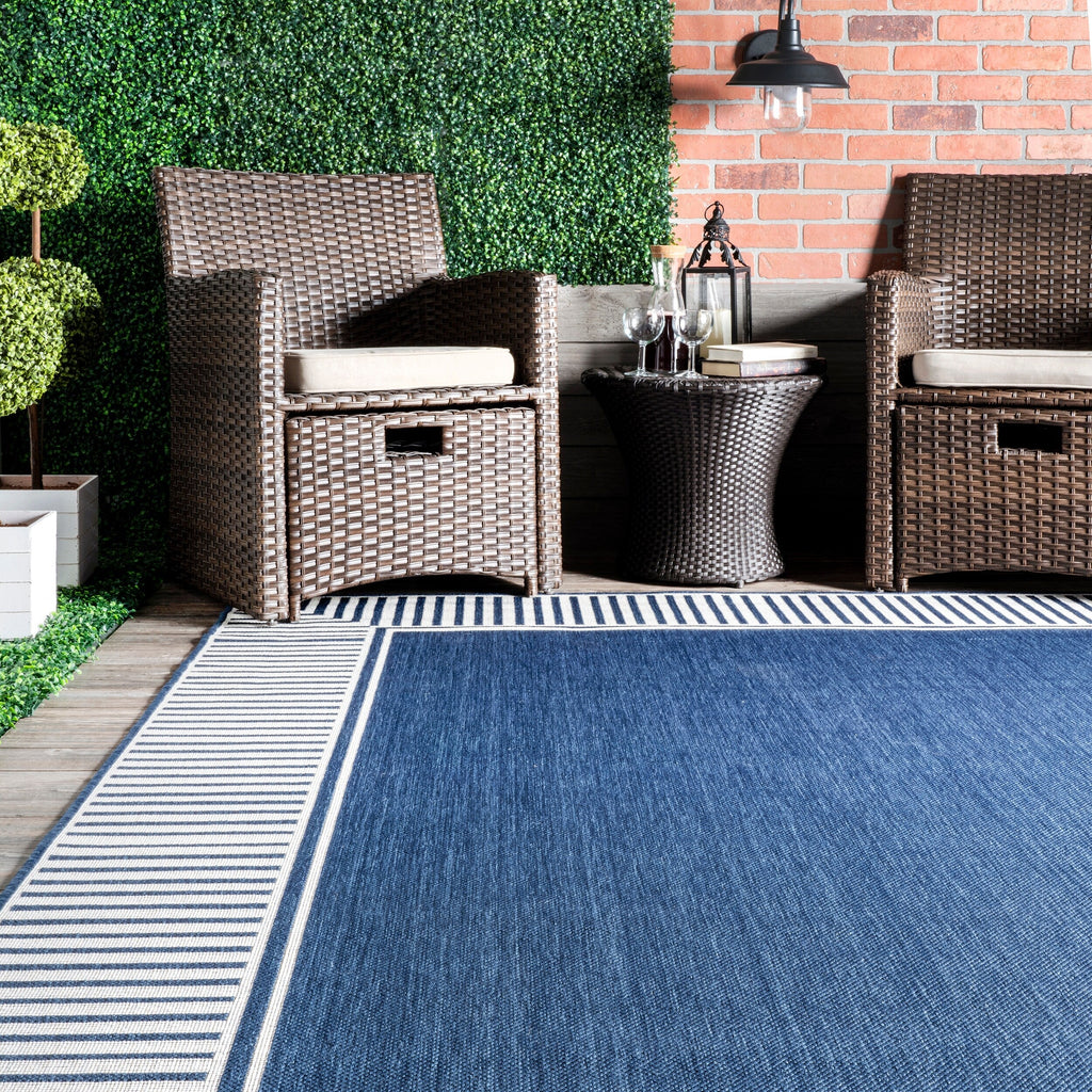 Tapis d'intérieur/extérieur classique à bordures Nuloom Leah