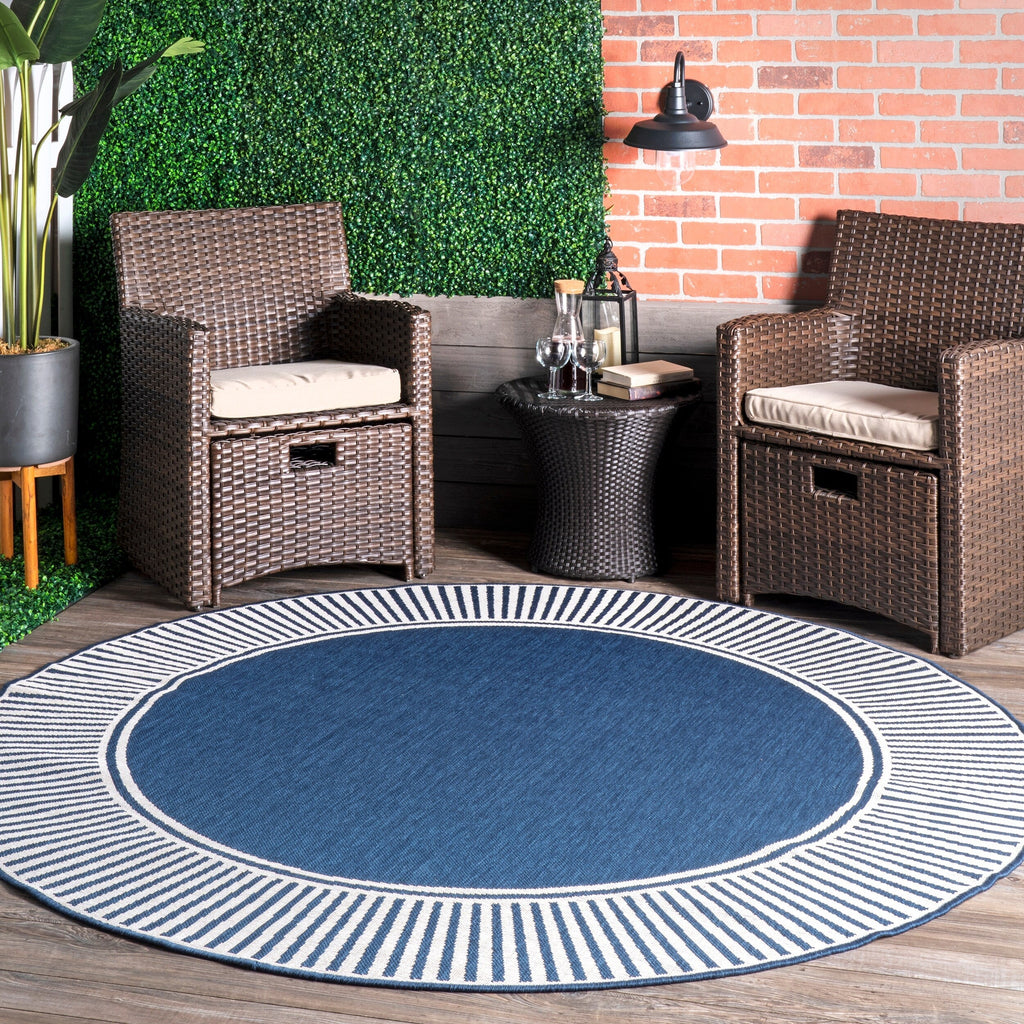 Tapis d'intérieur/extérieur classique à bordures Nuloom Leah