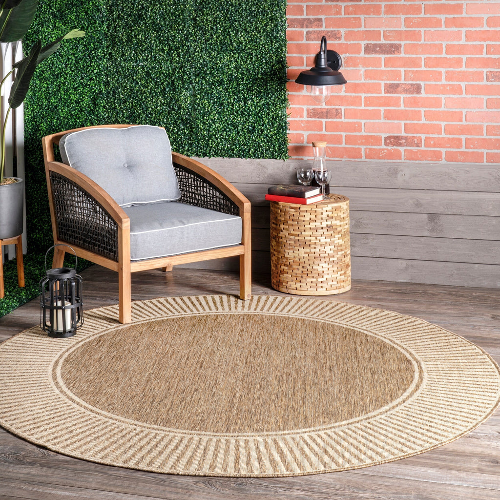 Tapis d'intérieur/extérieur classique à bordures Nuloom Leah