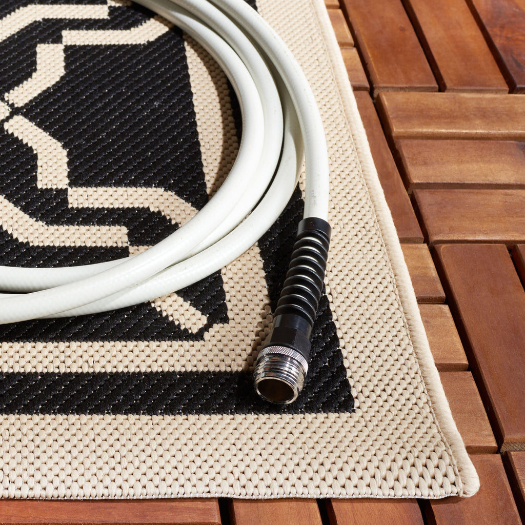 Tapis de jardin imperméable pour intérieur/extérieur SAFAVIEH Courtyard Gulsin