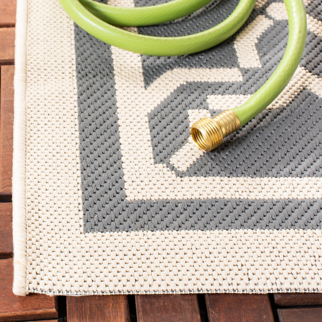 Tapis de jardin imperméable pour intérieur/extérieur SAFAVIEH Courtyard Gulsin
